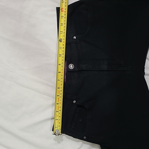 Gloria Vanderbilt "Amanda" Black Jean. Size 14 PETITE - Picture 7 of 9